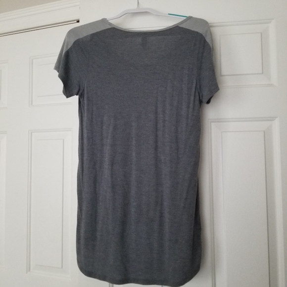 Lula Roe tee - Picture 2 of 3